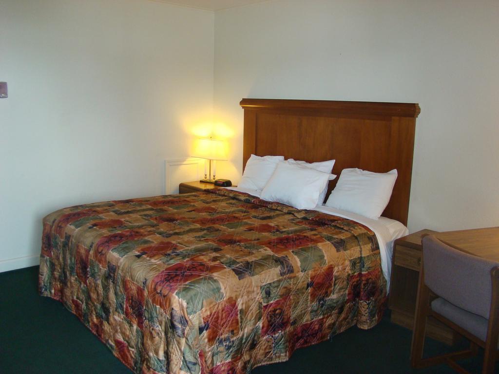 Aderi Hotel Near Bucknell University Lewisburg Δωμάτιο φωτογραφία